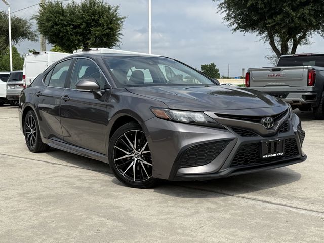 2024 Toyota Camry SE - 1