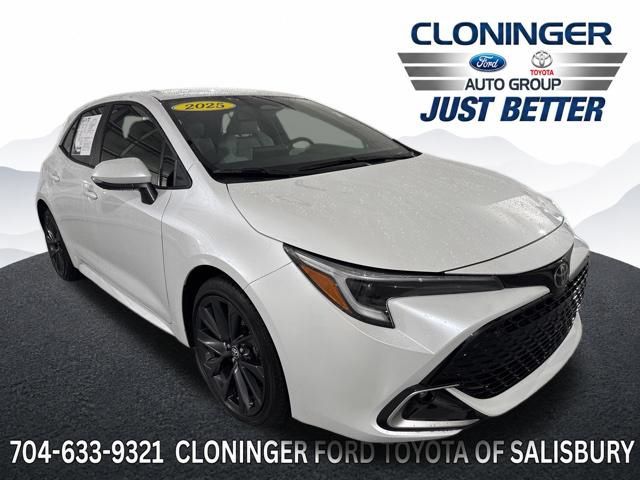 Pearl 2025 Toyota Corolla Hatchback Hatchback Front-Wheel Drive Continuously Variable Transmission
