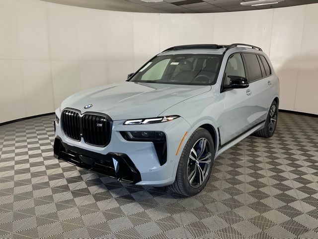 2026 BMW X7 M60i AWD