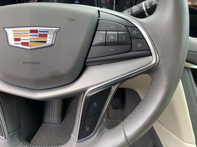 Used Car 2021 Cadillac Xt5  Premium Luxury For Sale Under $35,000 In San Antonio, Texas