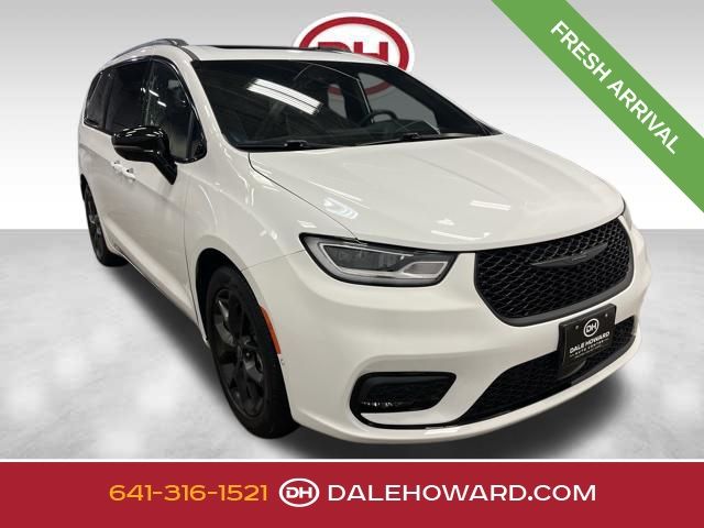 2025 Chrysler Pacifica Limited FWD