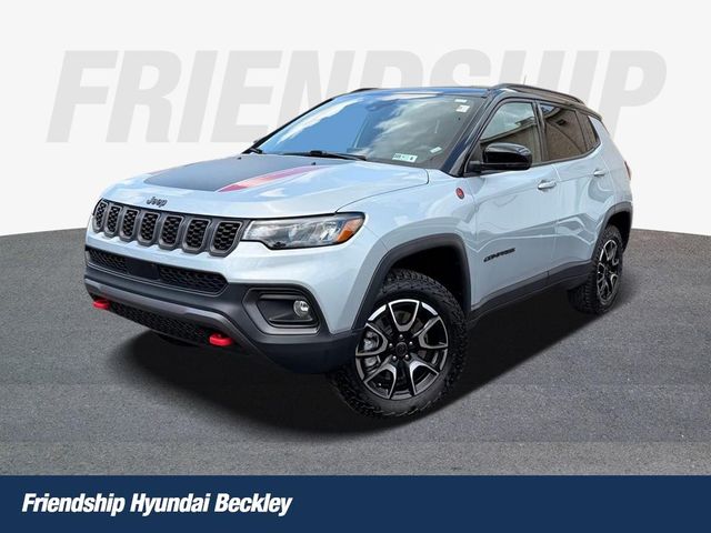 Silver Zynith Metallic Clearcoat 2026 Jeep Compass SUV / Crossover Four-Wheel Drive 8-Speed Automatic