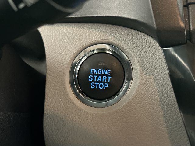 2017 Toyota Sienna XLE Premium - 10