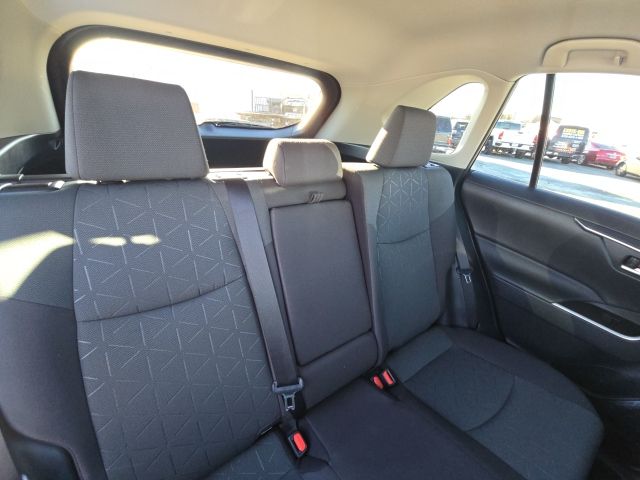 2023 Toyota RAV4 XLE:B02179