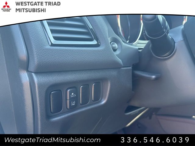 MitsubishiOutlander Sport15