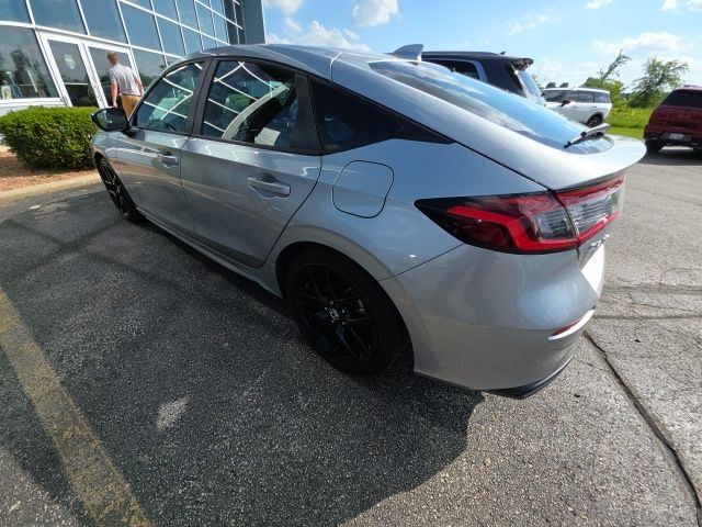 Used 2025  Honda Sport image 12