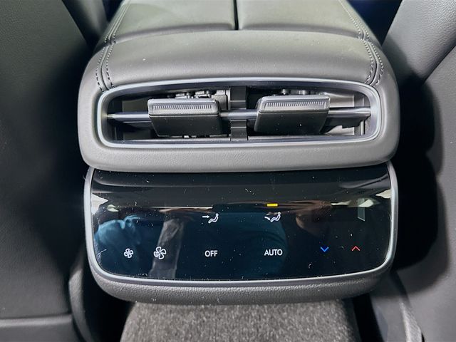 Thumbnail: 2026 Genesis G80 - 18