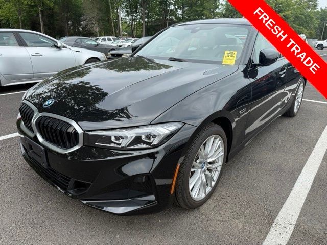 2023 BMW 3 Series 330e Hybrid Plug-in xDrive AWD