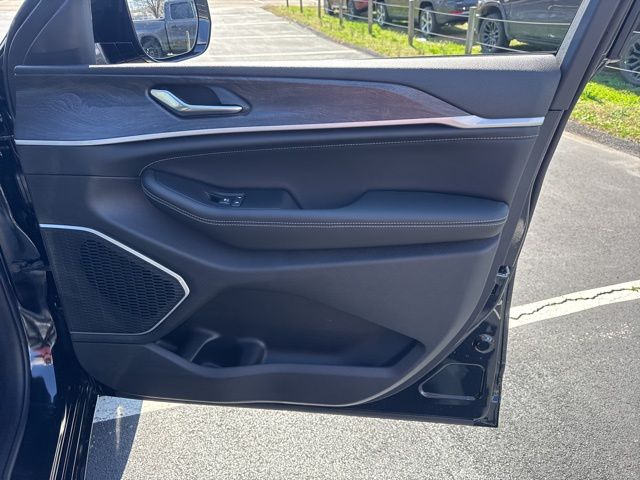 New 2026 Black Jeep Limited image 9