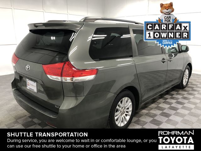 2011 Toyota Sienna XLE 6