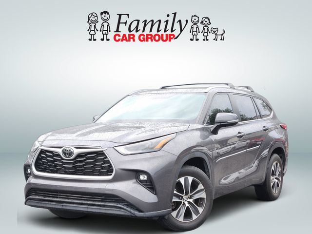 Magnetic Gray Metallic 2023 Toyota Highlander SUV / Crossover Front-Wheel Drive 8-Speed Automatic
