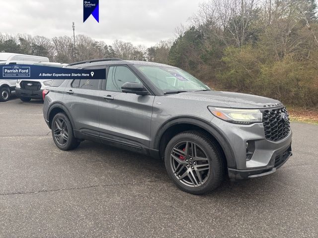 2025 Ford Explorer ST-Line AWD
