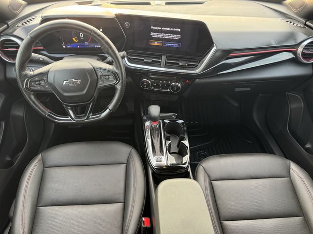 2025 Chevrolet Trax 2RS White at Ross Downing Buick GMC