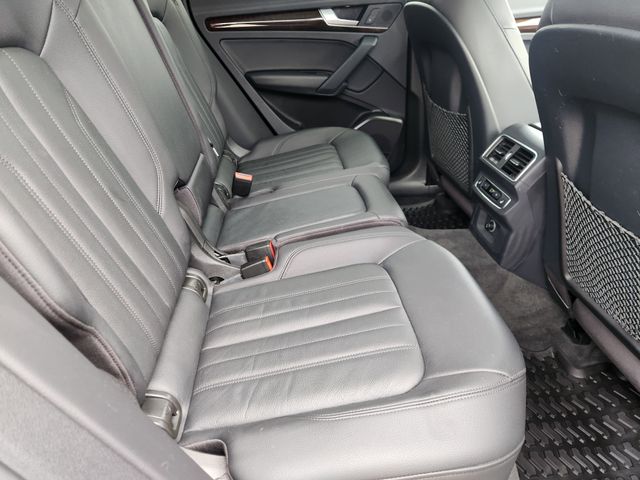 2018 Audi Q5 2.0T Black at Autostrade