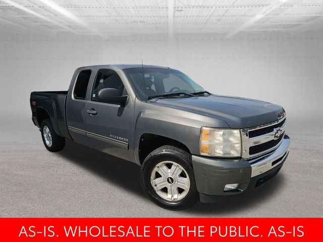 Green Metallic 2011 Chevrolet Silverado 1500 Pickup Truck Four-Wheel Drive 6-Speed Automatic