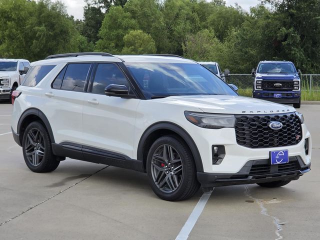 White Metallic 2025 Ford Explorer SUV / Crossover All-Wheel Drive Automatic