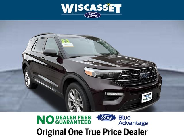 Jewel Red Metallic Tinted Clearcoat 2023 Ford Explorer XLT AWD SUV / Crossover All-Wheel Drive Automatic