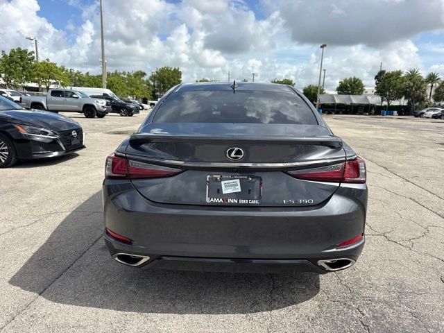 2022 Lexus ES - $39,888