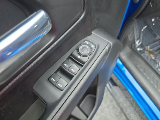 Used 2023 Blue Chevrolet Custom image 28