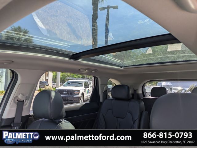 used 2022 Kia Sorento car, priced at $27,979