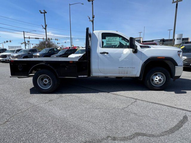 2023 GMC Sierra 3500HD Pro 2