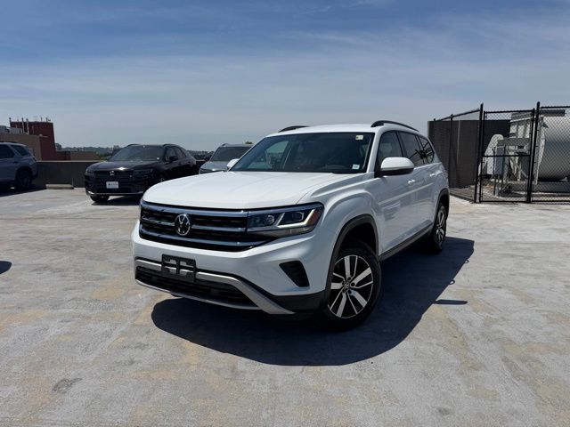Pure White 2023 Volkswagen Atlas 2.0T SE 4Motion SUV / Crossover All-Wheel Drive 8-Speed Automatic