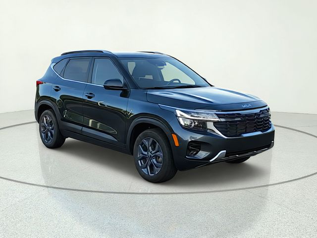 Used 2024 Kia Seltos SUV