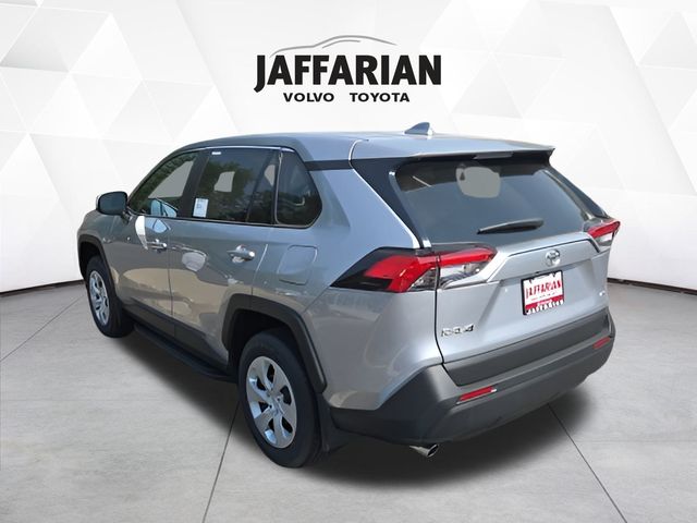 2025 Toyota RAV4 LE photo 2