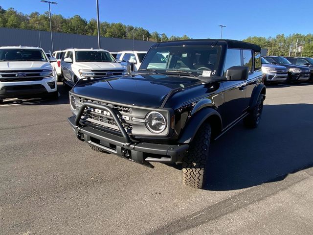 2024 Ford Bronco Black Diamond 7