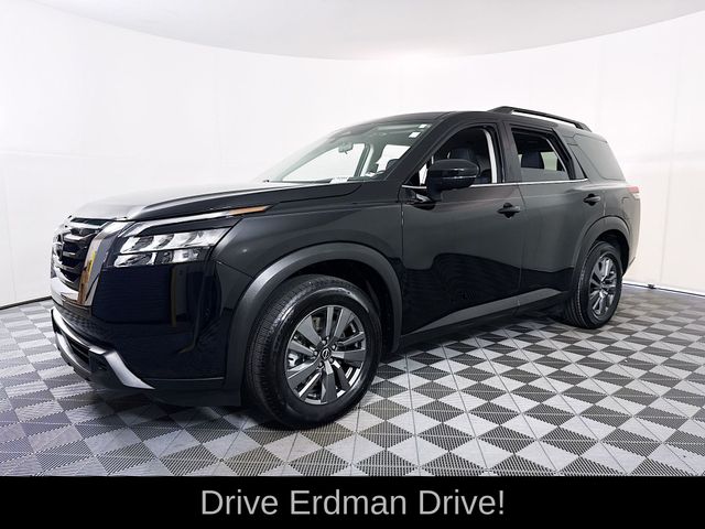 Used 2025 Nissan Pathfinder SUV