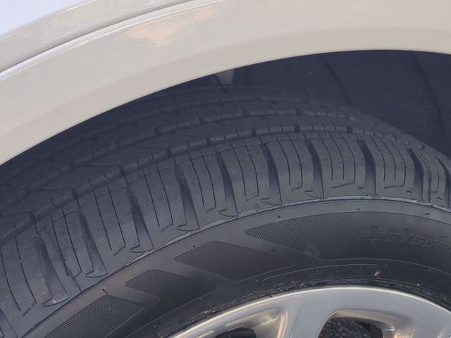 Used 2019 White Cadillac Luxury image 11