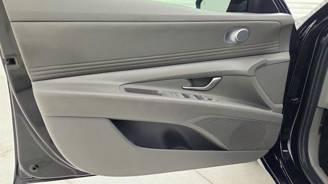 2023 Hyundai Elantra SEL Black at North Houston Mitsubishi