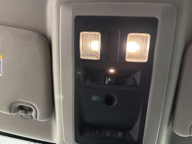 2016 RAM 1500 Sport photo
