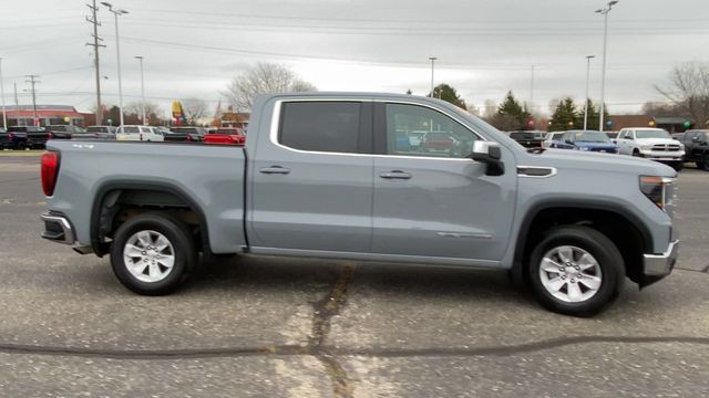 2024 GMC Sierra 1500 SLE 9