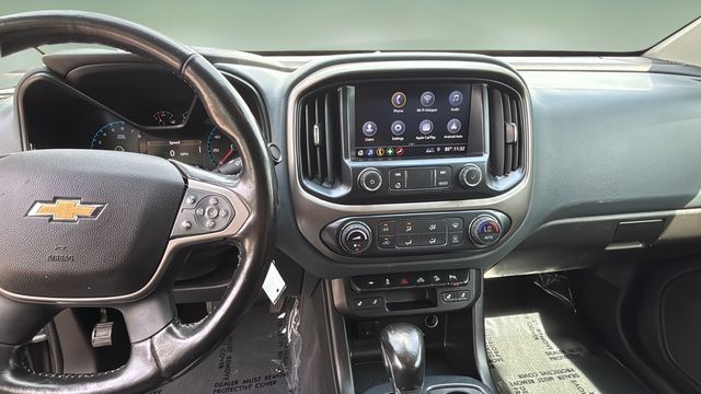 Used 2022 Gray Chevrolet Z71 image 11