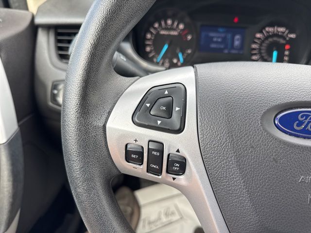 Used 2014 Blue Ford SE image 20