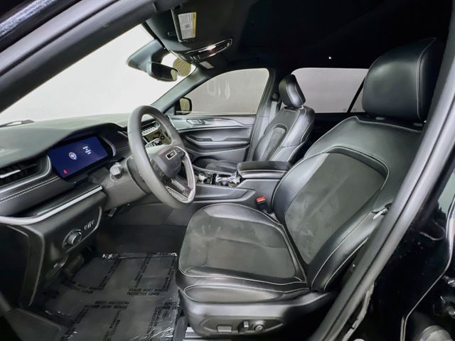Used 2023 Black Jeep Altitude image 10