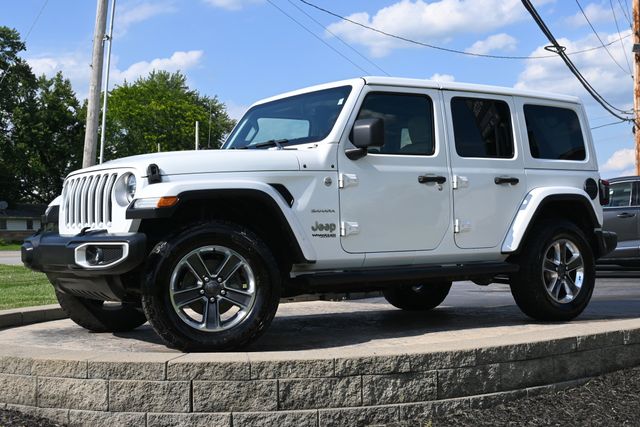 Bright White Clearcoat 2019 Jeep Wrangler SUV / Crossover Four-Wheel Drive 8-Speed Automatic