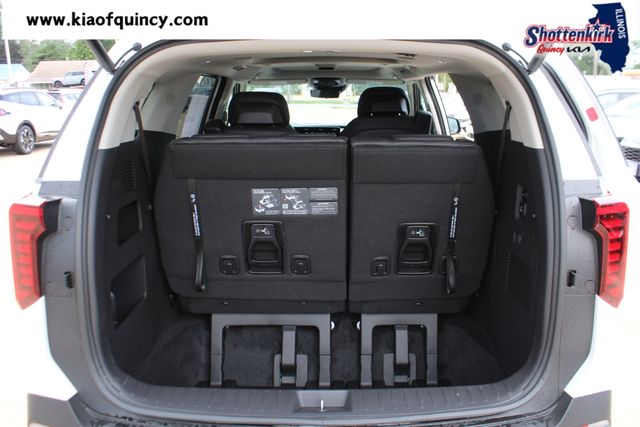 New 2026 Kia Carnival MPV Van