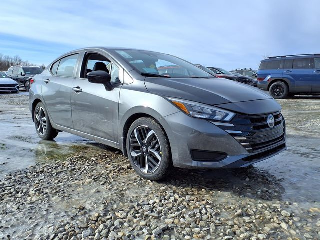 2025 Nissan Versa SR FWD