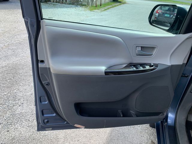 Used 2016 Toyota Sienna Van