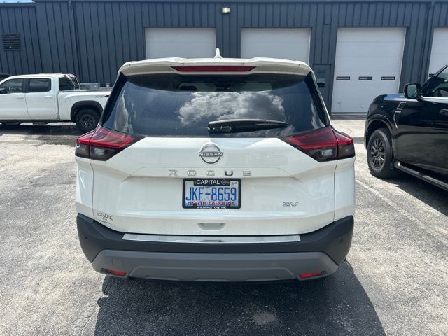 Used 2023 White Nissan SV image 9