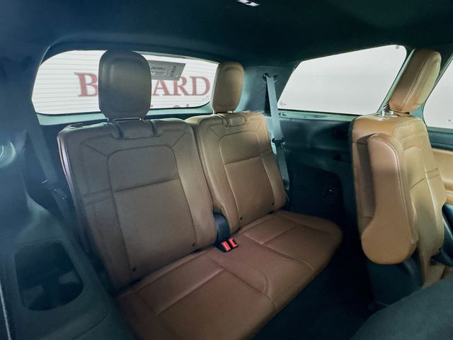 2023 Silver Radiance Metallic Clearcoat Lincoln Aviator Reserve AWD SUV