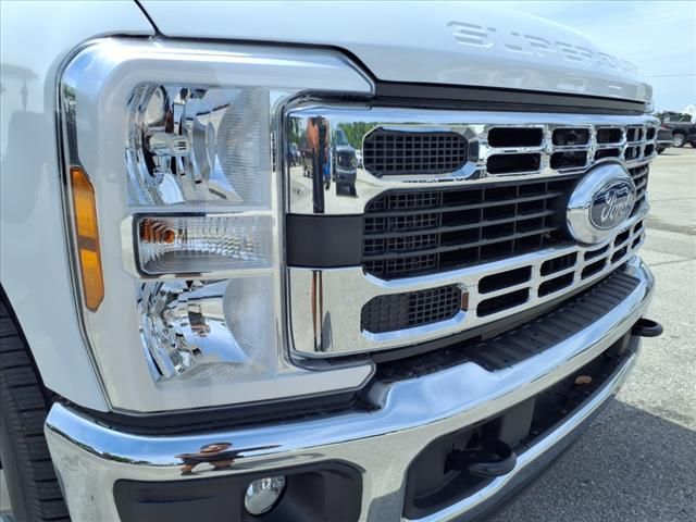 2025 Ford F-350SD XL photo