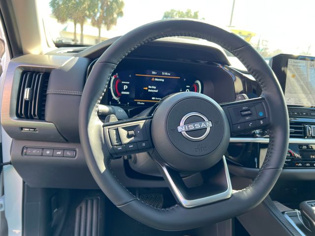 2025 Everest White Pearl Tricoat Nissan Pathfinder Platinum FWD SUV