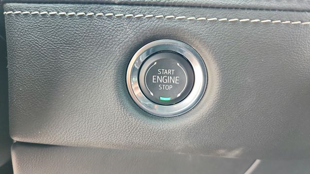 2025 Cadillac Escalade Premium Luxury - Photo 21