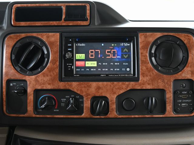 2016 Ford E-450 Cutaway 