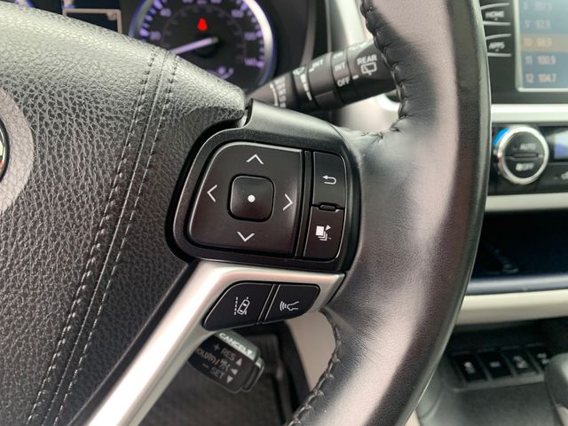 Used 2019 Toyota Highlander SUV