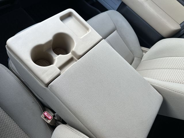 Used 2011 Blue Ford XLT image 19
