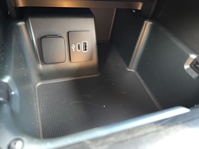 Used 2025 Ford Explorer SUV